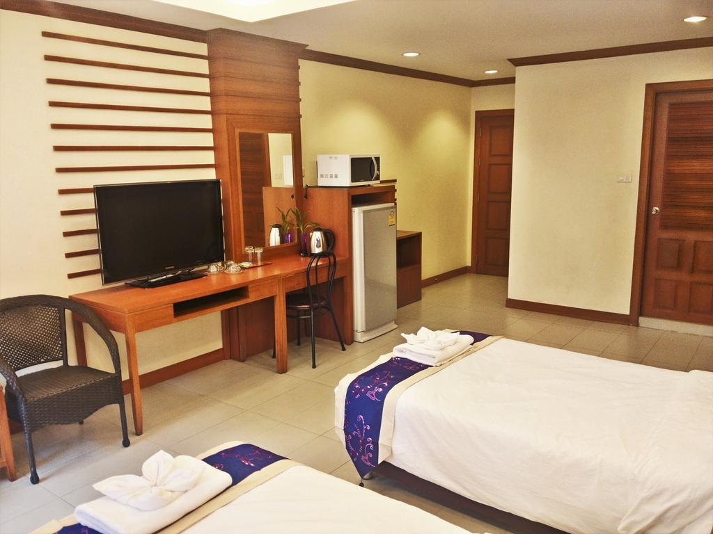 Daratalay - Jomtien Hotel Bang Lamung Exterior photo