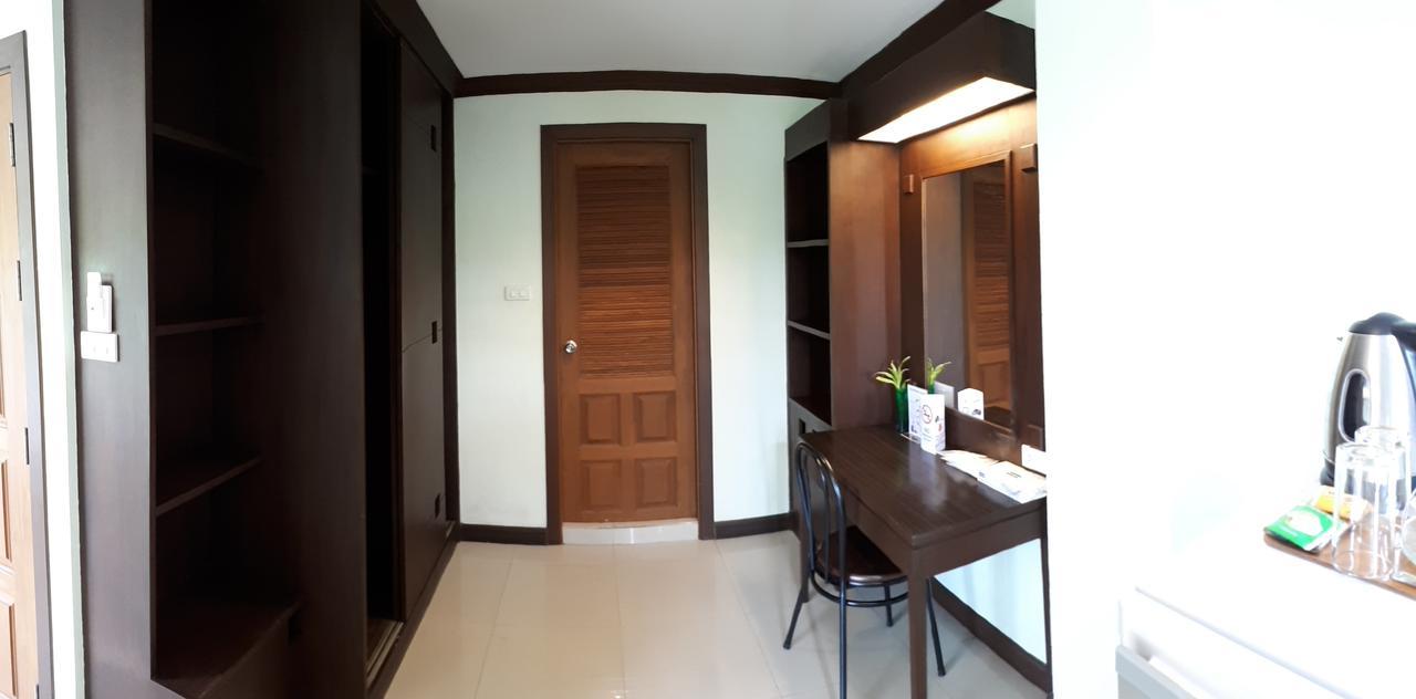 Daratalay - Jomtien Hotel Bang Lamung Exterior photo